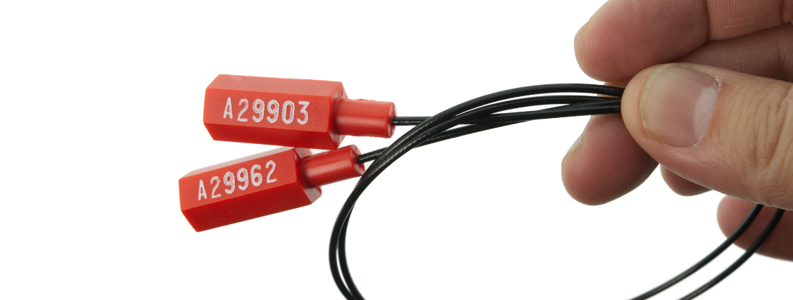 Sheathe plastic cable wire, perfect for use in applications where surfaces must be safeguarded from scratching or damage.